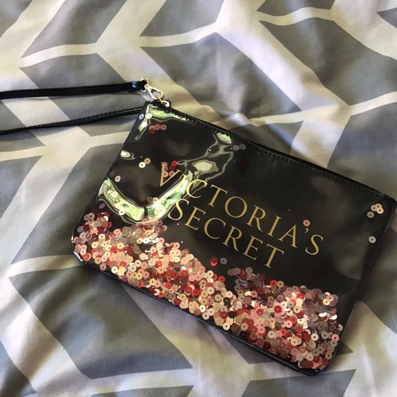Victoria's Secret Handbags - NWOT Victoria Secret Bag